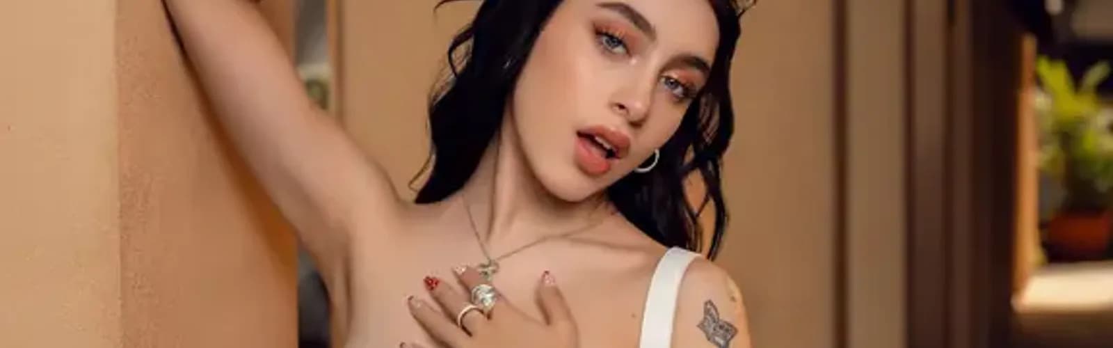 AliceBelov live cam
