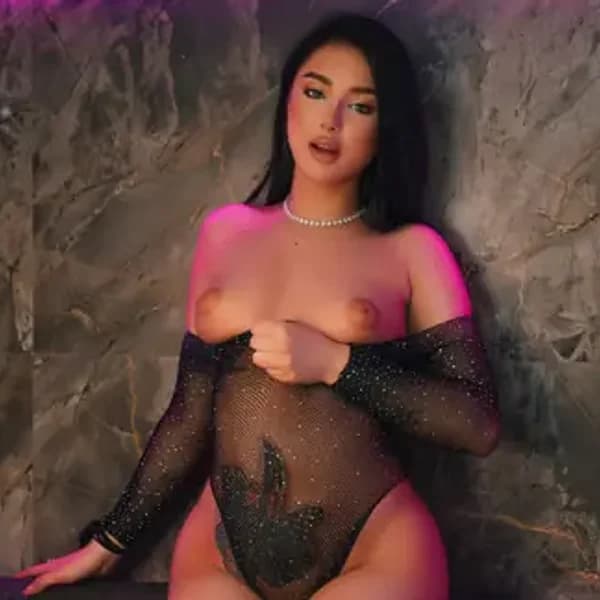 RosieMirra avatar