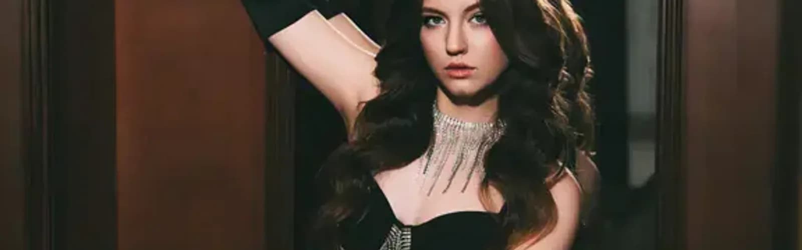SofiaSarvain live cam